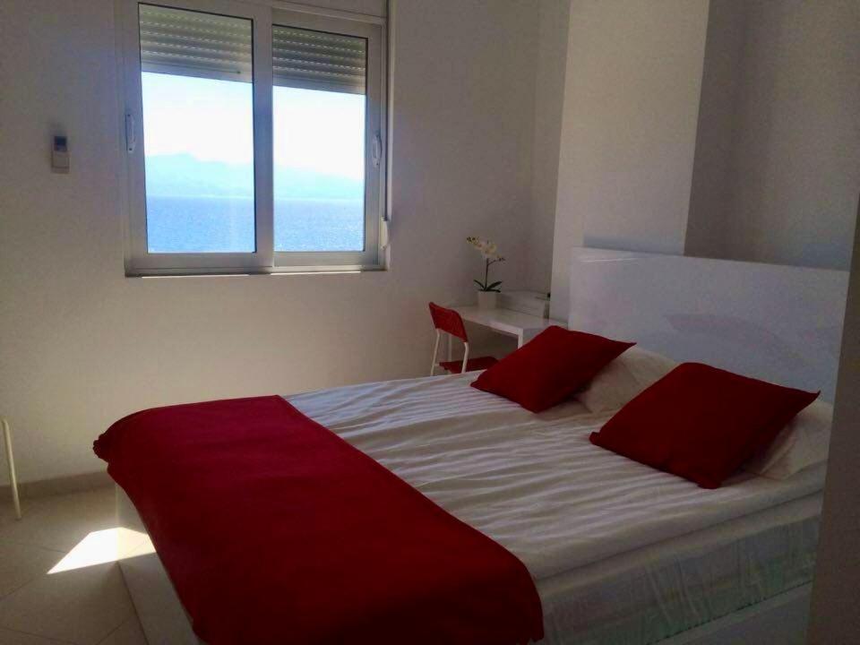 Sea View Apartments Saranda Экстерьер фото